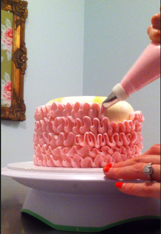 How to ruffle a cake – The Farmer's Daughter